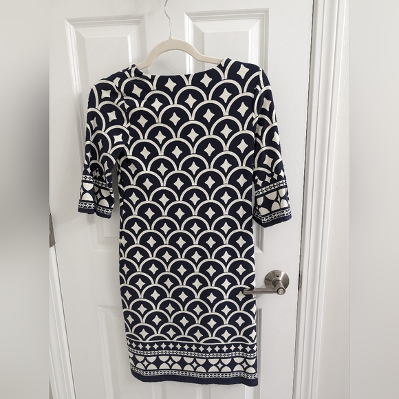 Navy and white patterned dress - Picture 2 of 3